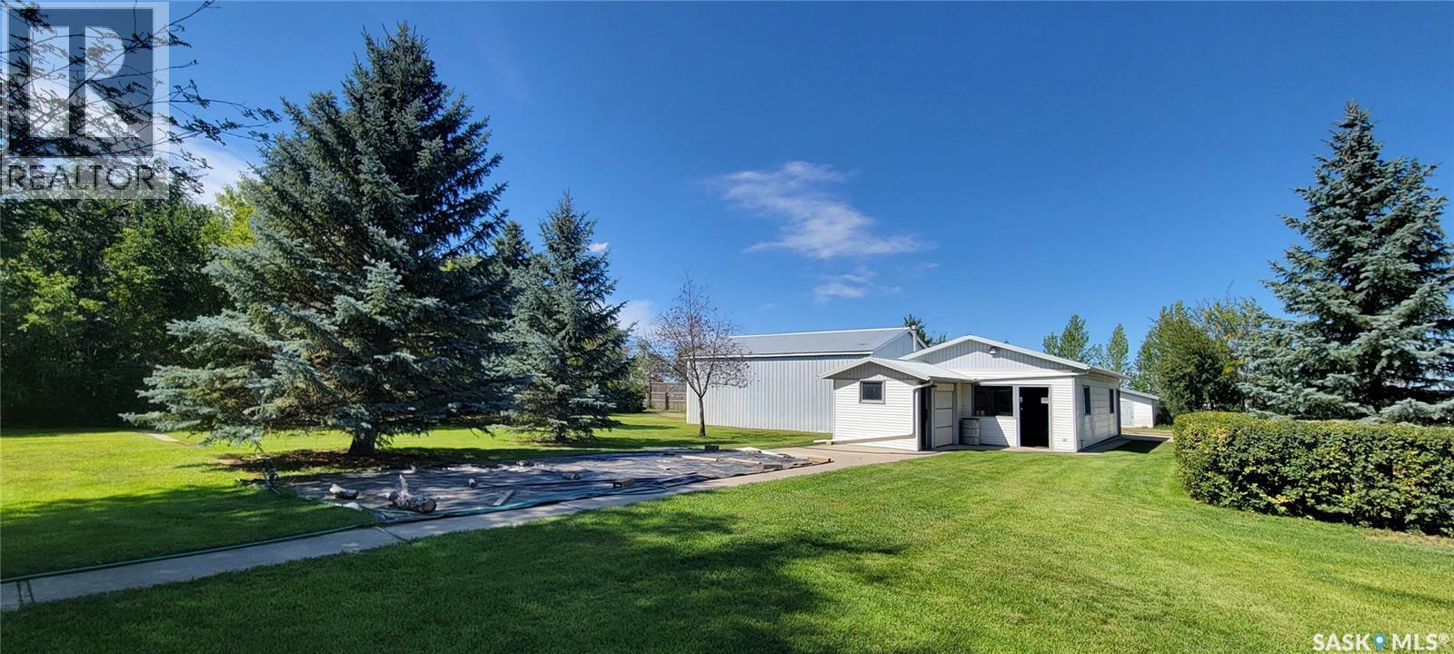 33 Main Street, Willow Bunch Rm No. 42, Saskatchewan  S0H 3T0 - Photo 41 - SK020389