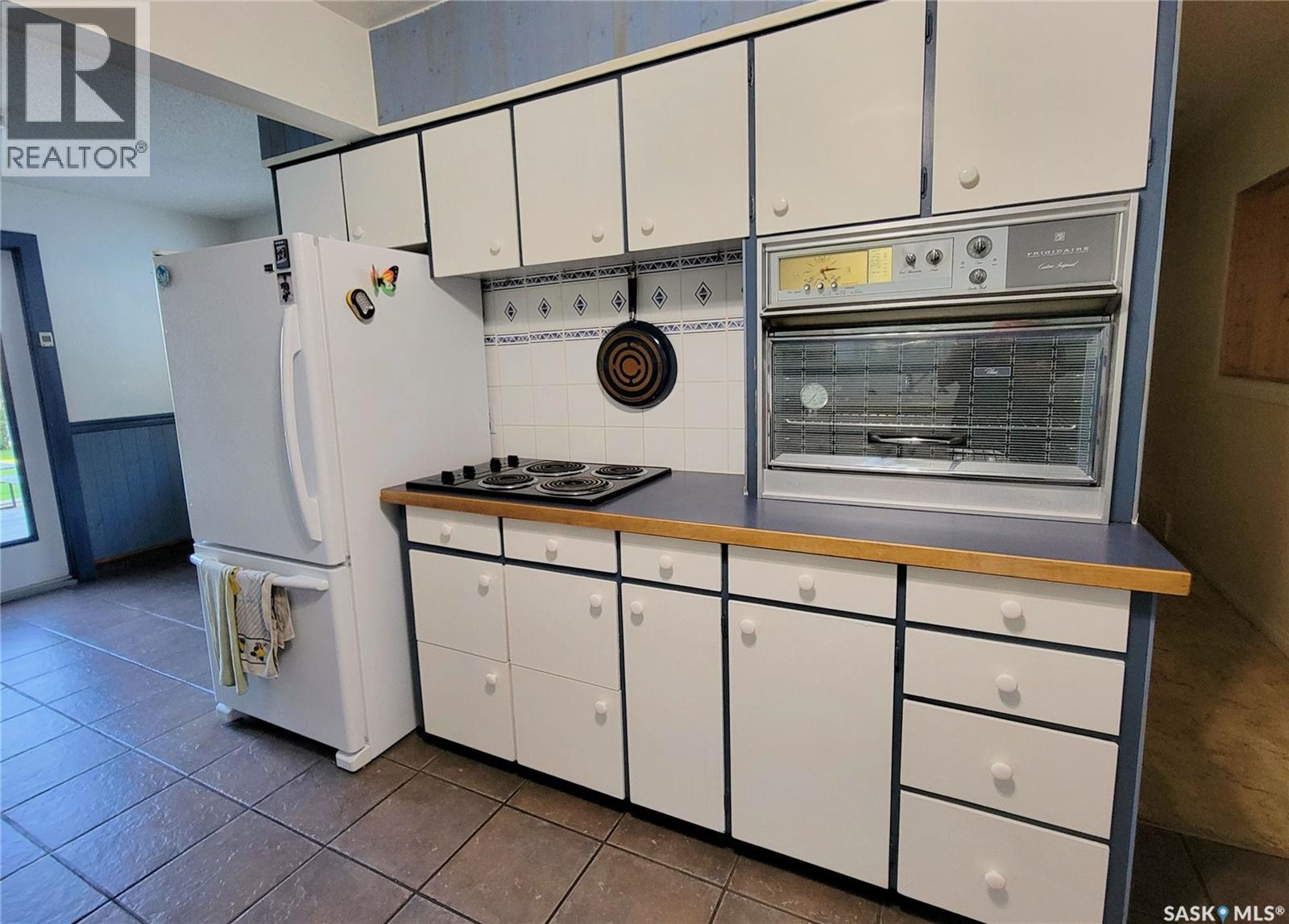 33 Main Street, Willow Bunch Rm No. 42, Saskatchewan  S0H 3T0 - Photo 7 - SK020389