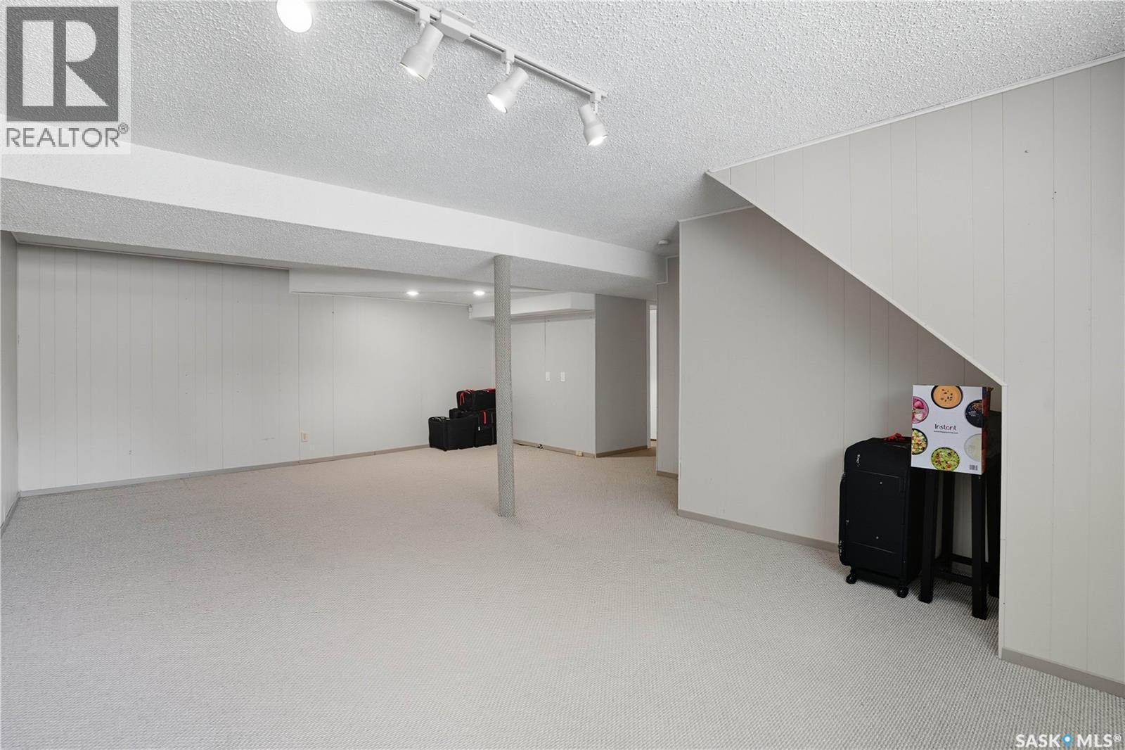 337 Brock Crescent, Saskatoon, Saskatchewan  S7H 4N2 - Photo 20 - SK020355