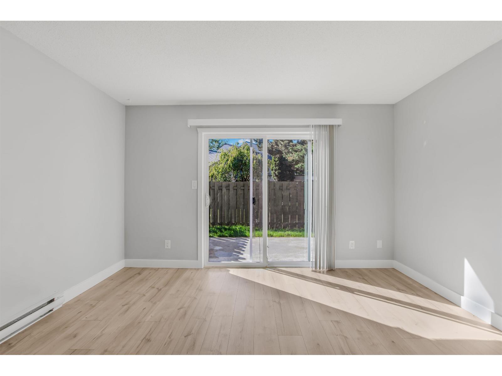 137 3030 Trethewey Street, Abbotsford, British Columbia  V2T 4N2 - Photo 12 - R3052852