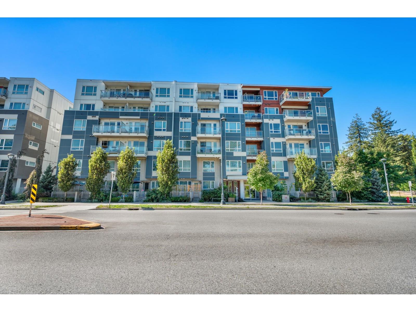 614 10603 140 Street, Surrey, British Columbia  V3T 0M8 - Photo 3 - R3054603
