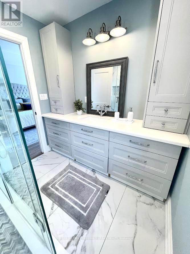 2 Lea Grove Crescent, Toronto, Ontario  M1L 3S6 - Photo 27 - E12447877