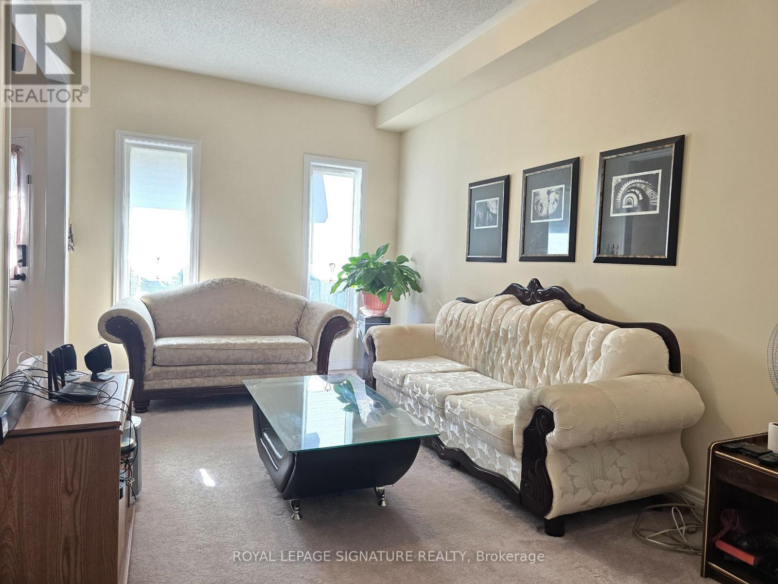 2480 Earl Grey Avenue, Pickering (Duffin Heights), Ontario  L1X 0B9 - Photo 5 - E12452279
