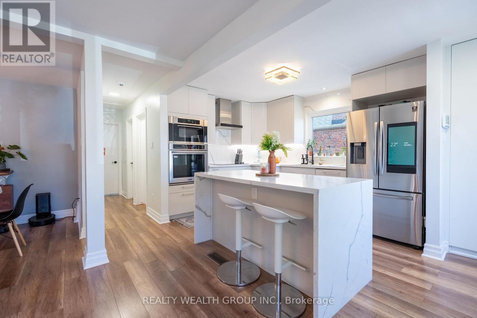43 Medhurst Road W, Toronto, Ontario  M4B 1B2 - Photo 12 - E12452281
