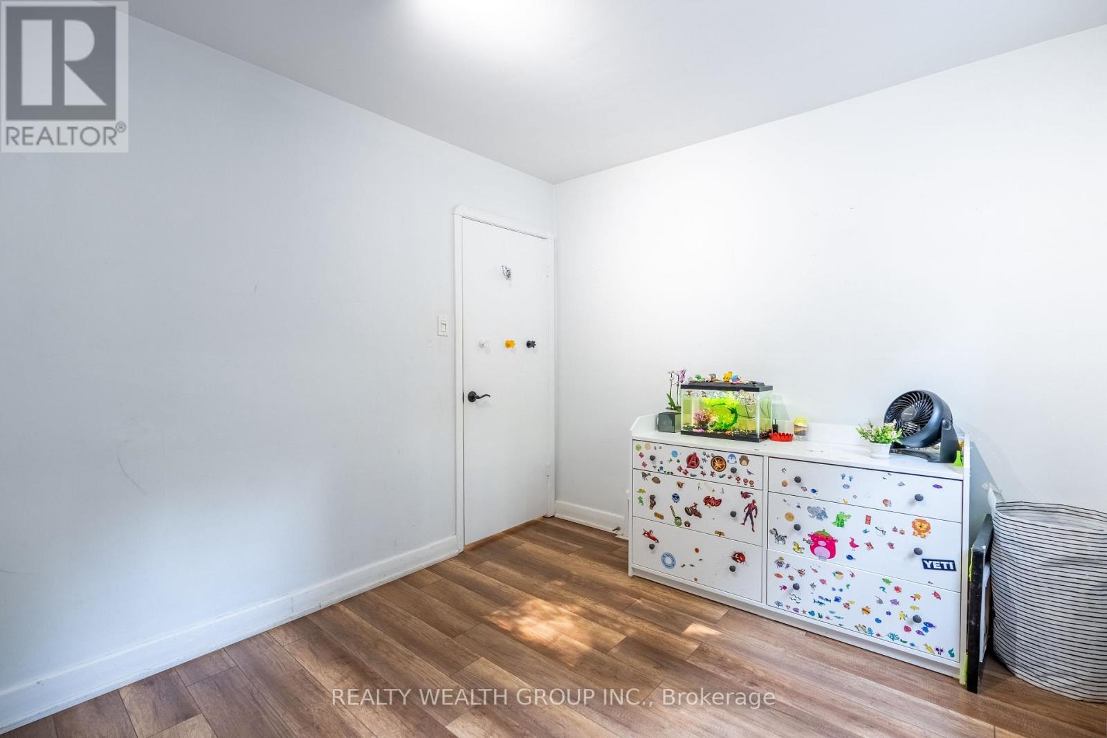 43 Medhurst Road W, Toronto, Ontario  M4B 1B2 - Photo 18 - E12452281