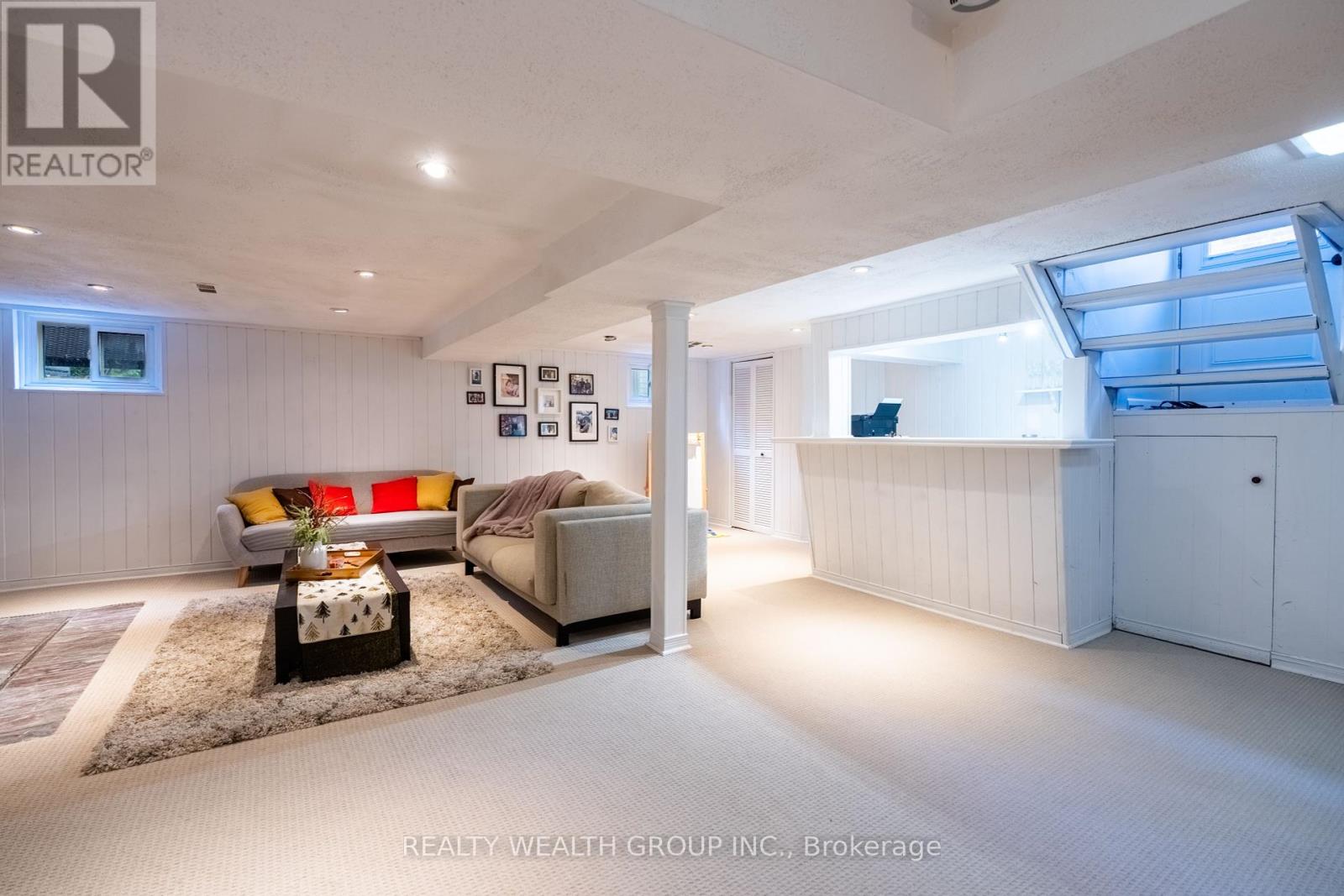 43 Medhurst Road W, Toronto, Ontario  M4B 1B2 - Photo 23 - E12452281