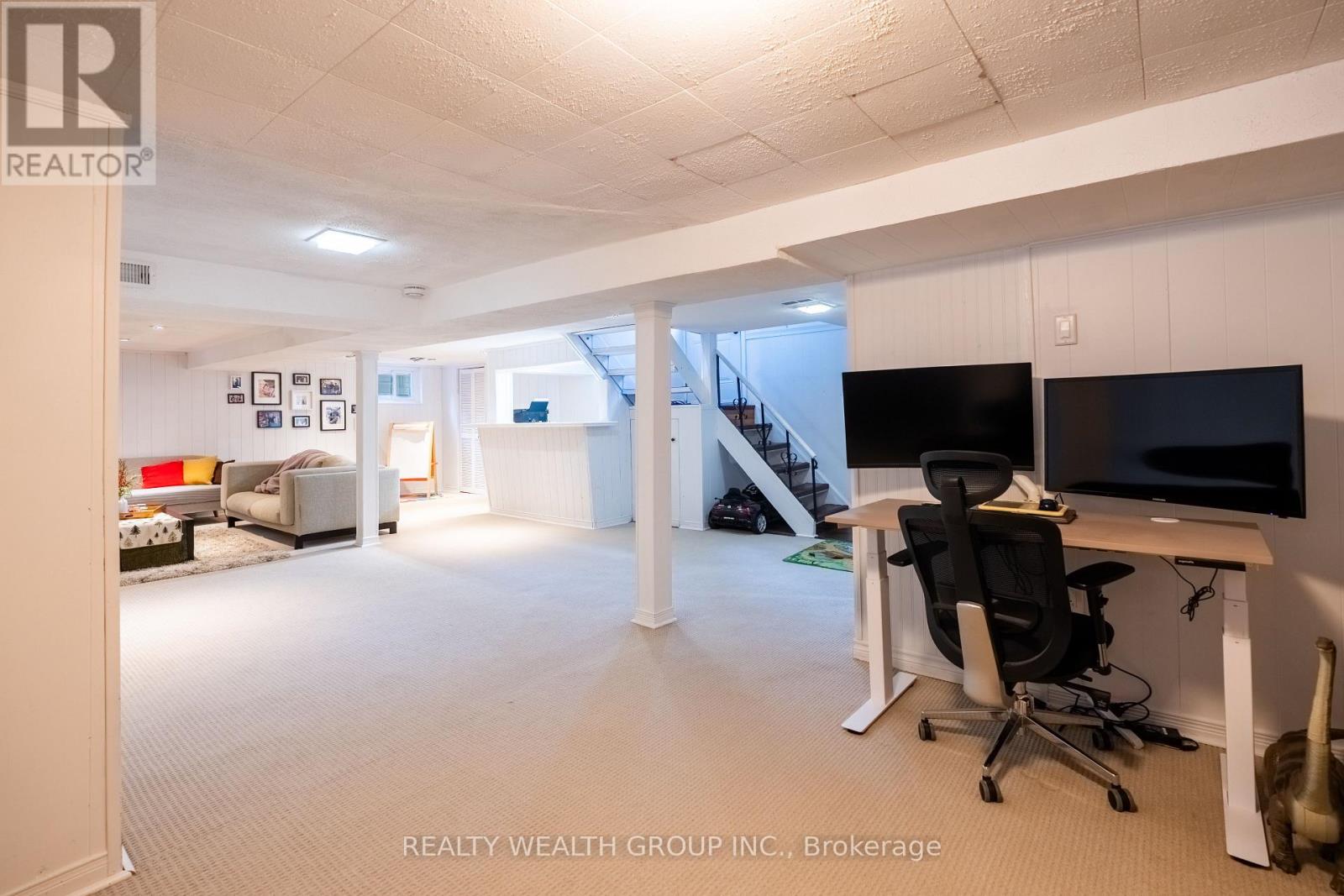 43 Medhurst Road W, Toronto, Ontario  M4B 1B2 - Photo 25 - E12452281
