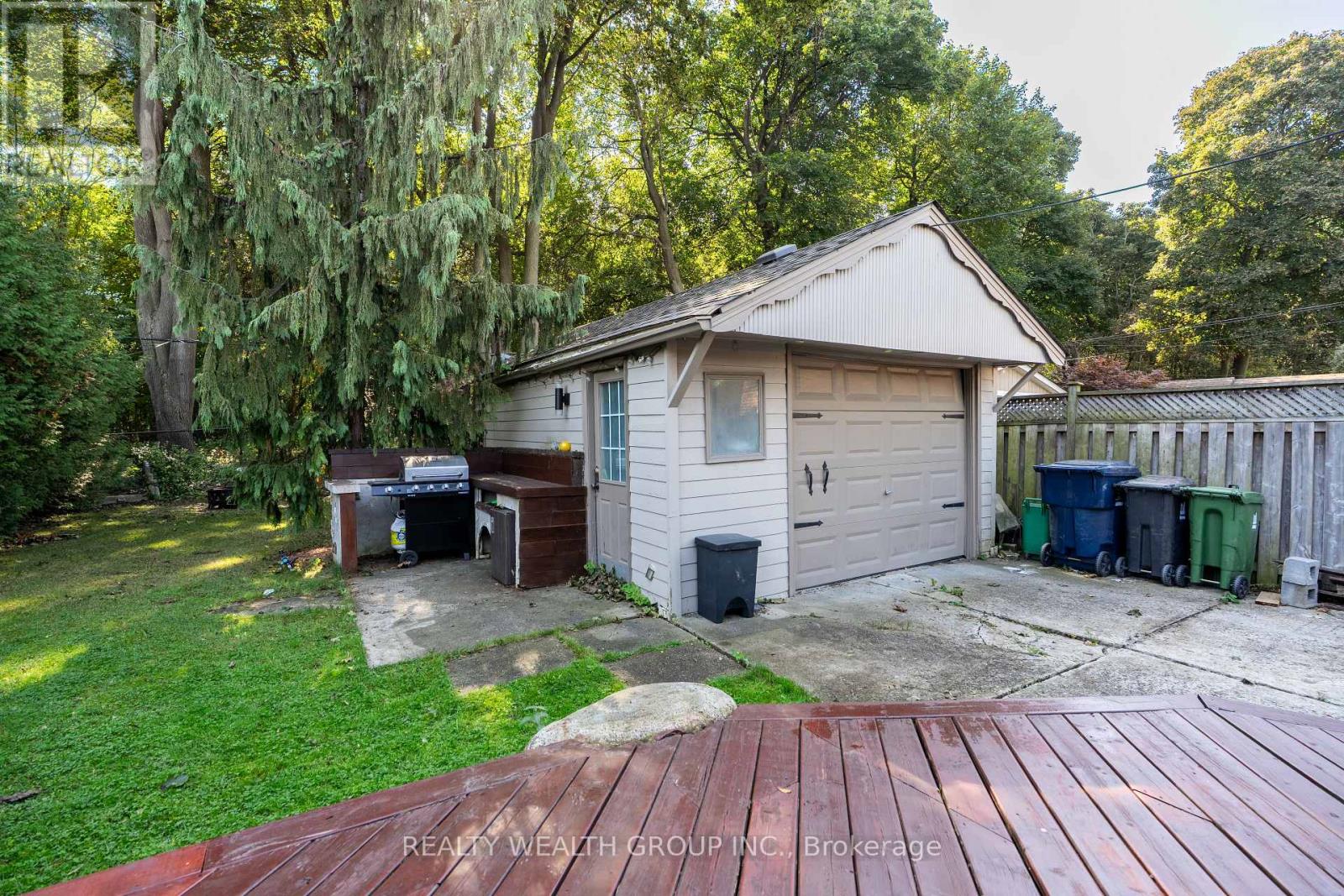 43 Medhurst Road W, Toronto, Ontario  M4B 1B2 - Photo 32 - E12452281
