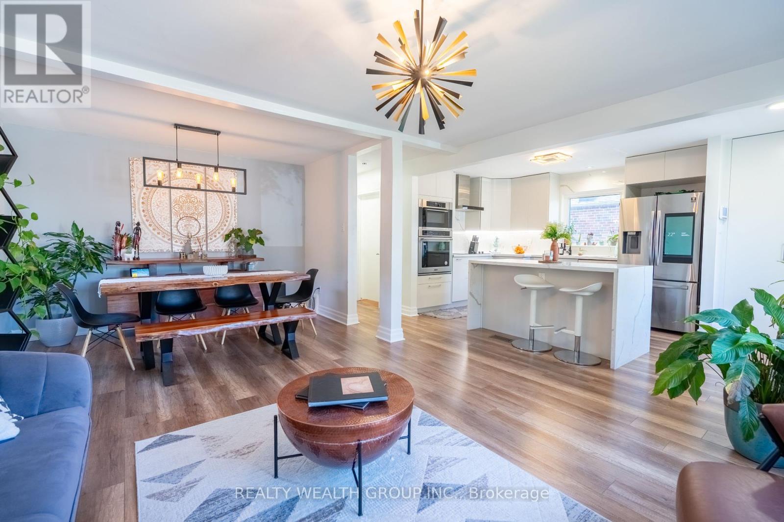 43 Medhurst Road W, Toronto, Ontario  M4B 1B2 - Photo 6 - E12452281