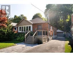 43 MEDHURST ROAD W, Toronto, Ontario