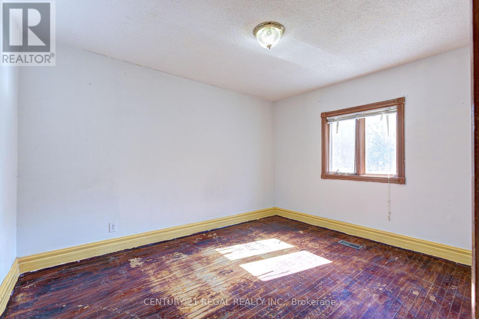 39 Butterworth Avenue, Toronto, Ontario  M1L 1H2 - Photo 11 - E12452298