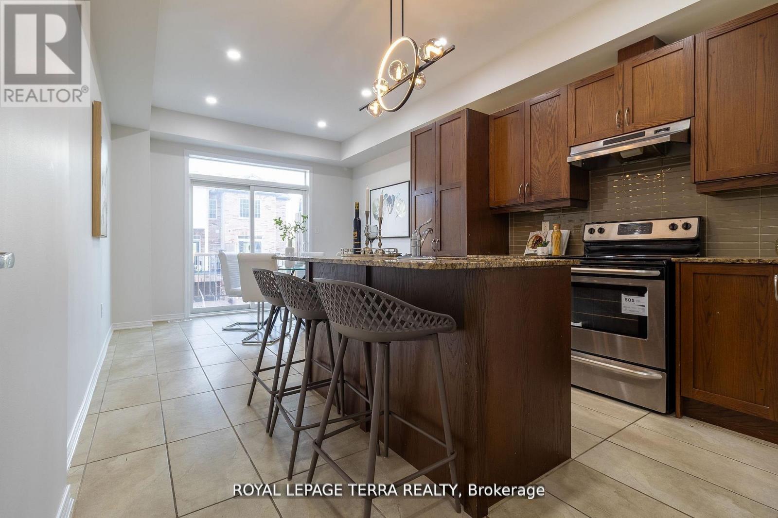8 Graywardine Lane, Ajax, Ontario  L1Z 0R9 - Photo 10 - E12452305