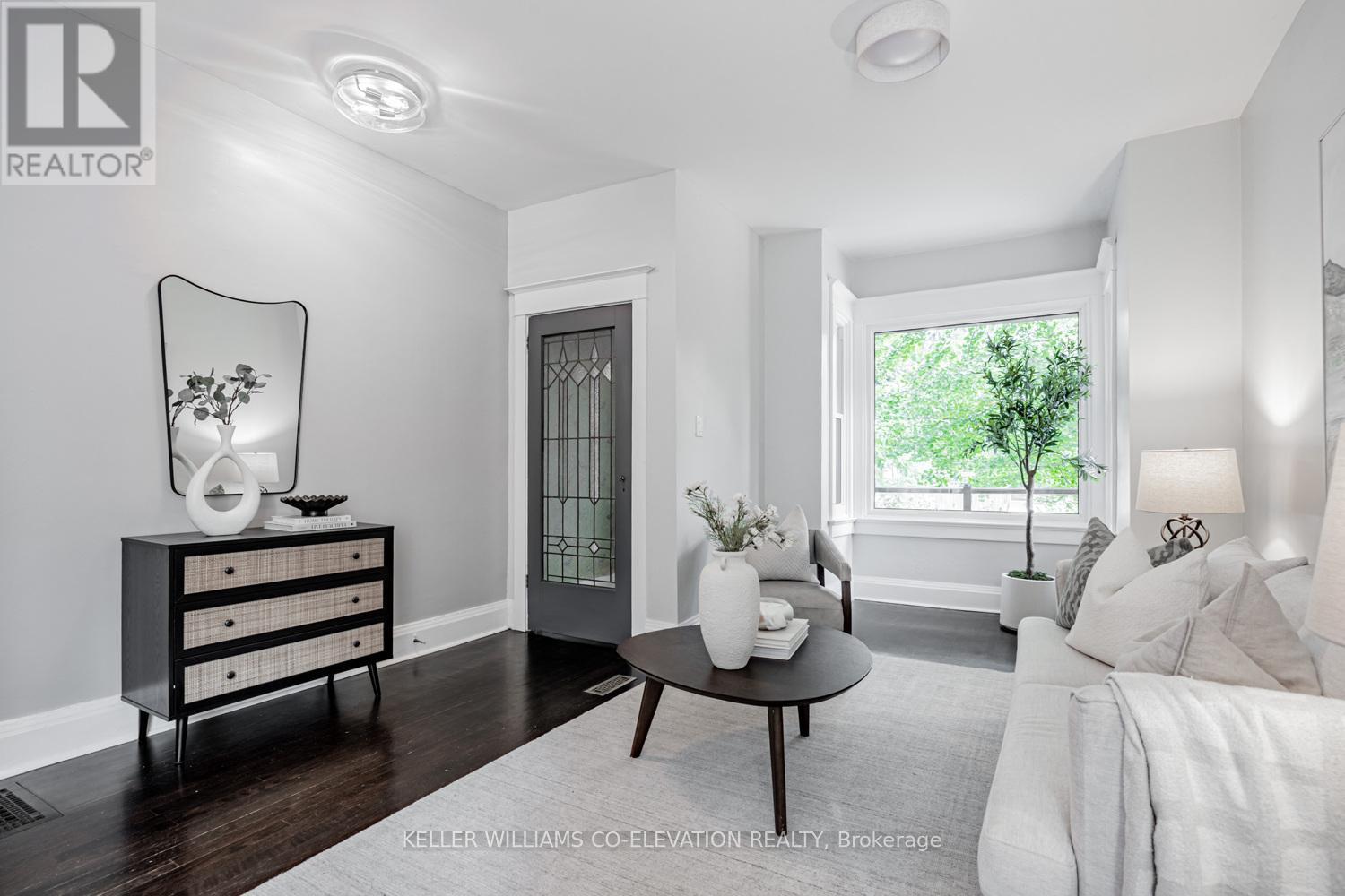 230 Ashdale Avenue, Toronto, Ontario  M4L 2Y9 - Photo 8 - E12452319