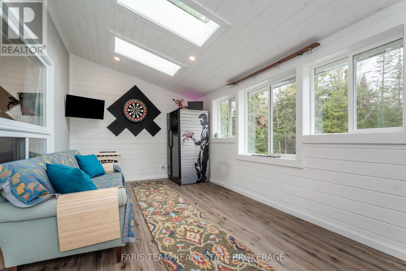 83 King Road, Tay, Ontario  L0K 2C0 - Photo 14 - S12428674