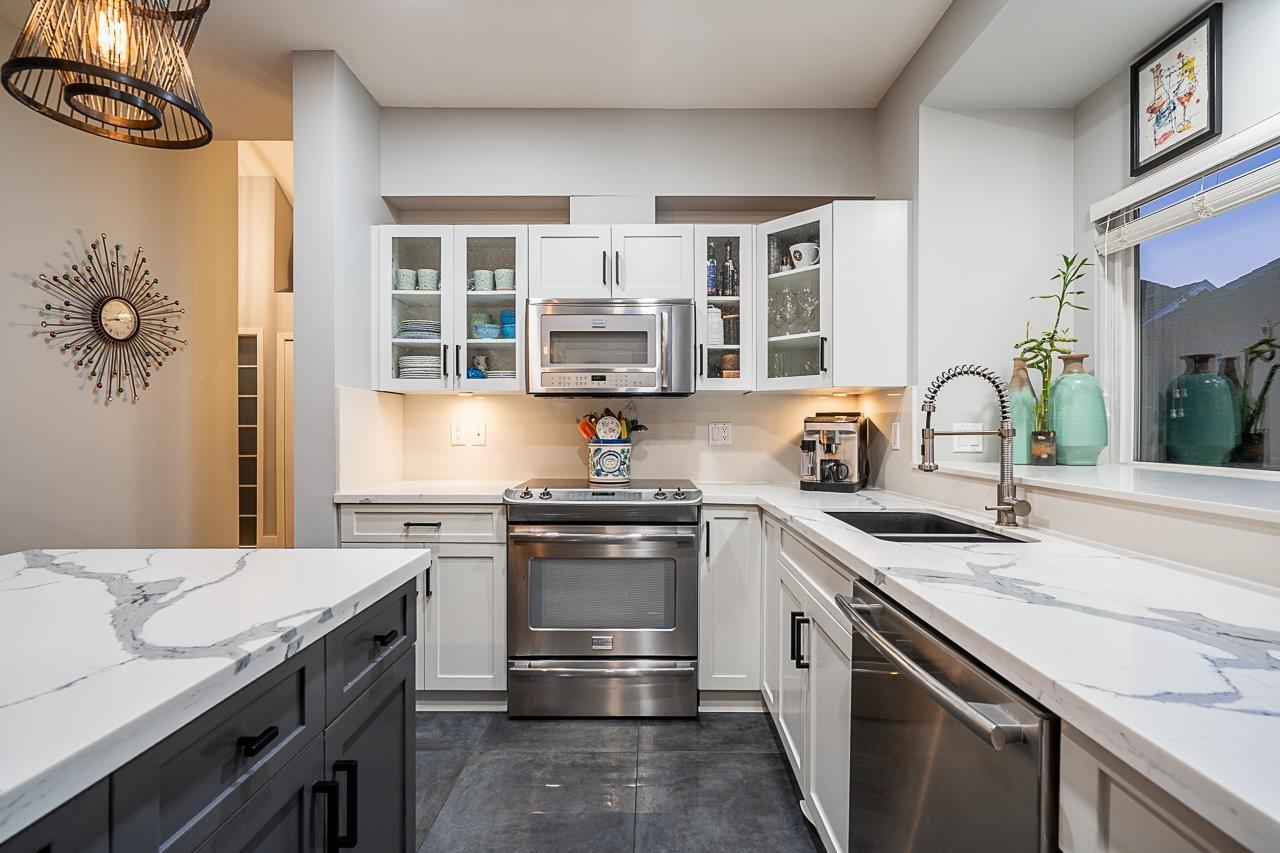 35 3363 Rosemary Heights Crescent, Surrey, British Columbia  V3Z 0X8 - Photo 12 - R3056607