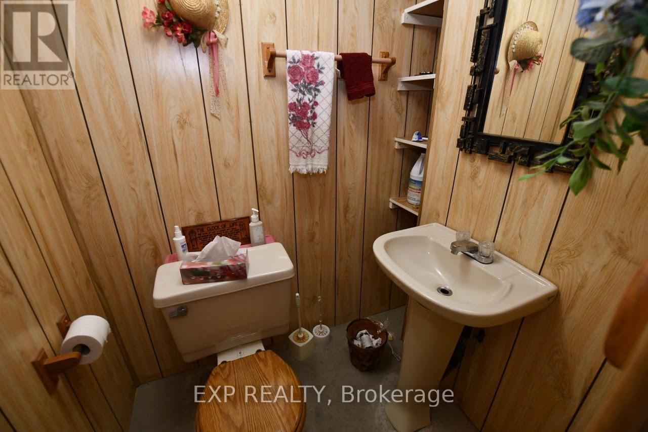 15 Park Crescent, Kawartha Lakes, Ontario  K9V 4R1 - Photo 26 - X12451394