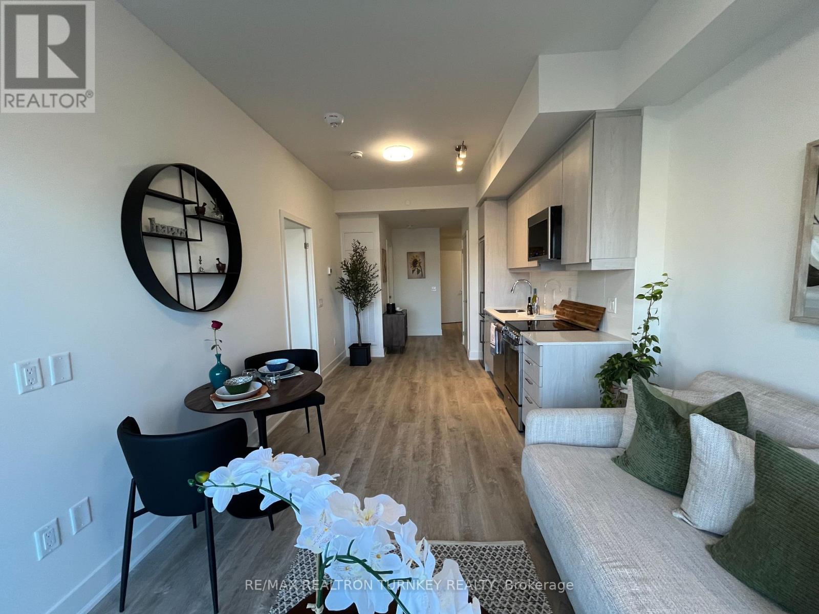 018 - 185 Deerfield Road, Newmarket, Ontario  L3Y 0G7 - Photo 15 - N12452292