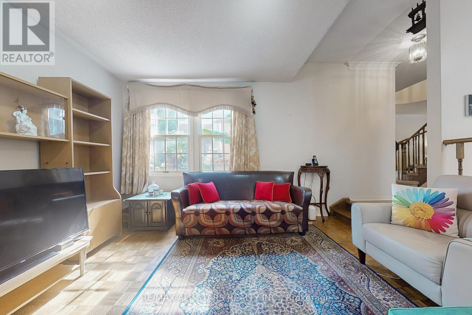 82 Waterbridge Lane, Markham, Ontario  L3R 8V4 - Photo 12 - N12452293