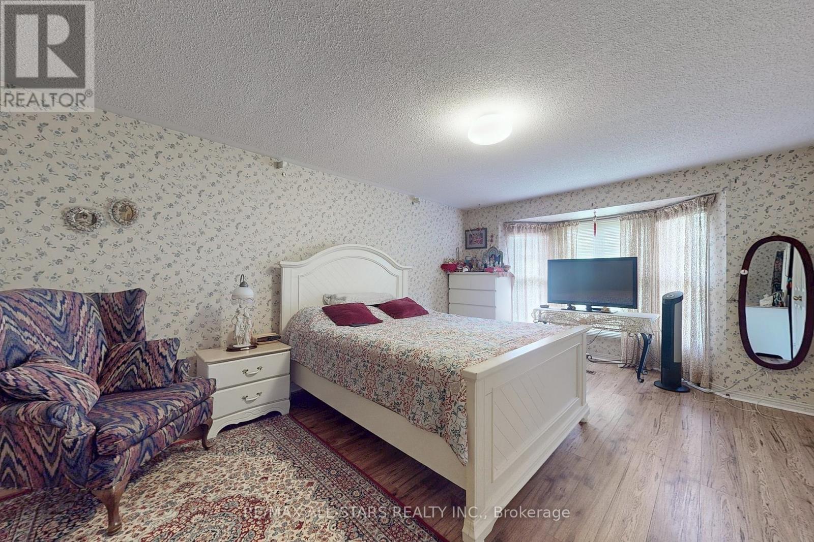 82 Waterbridge Lane, Markham, Ontario  L3R 8V4 - Photo 21 - N12452293