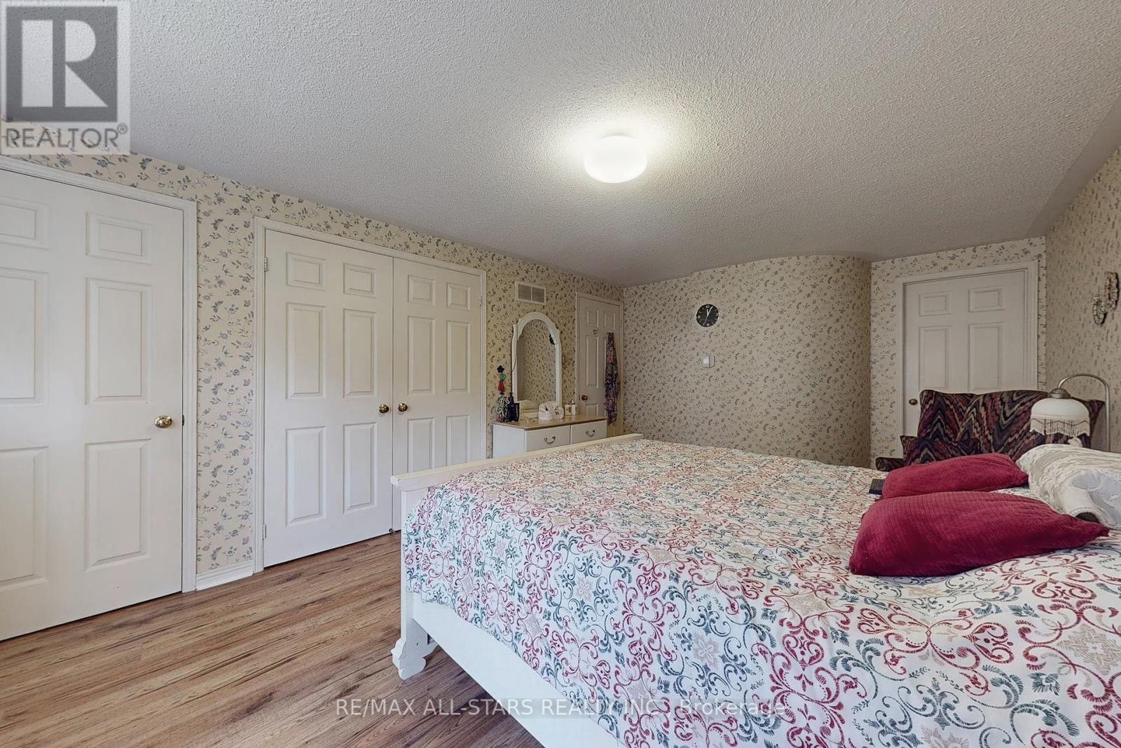 82 Waterbridge Lane, Markham, Ontario  L3R 8V4 - Photo 23 - N12452293