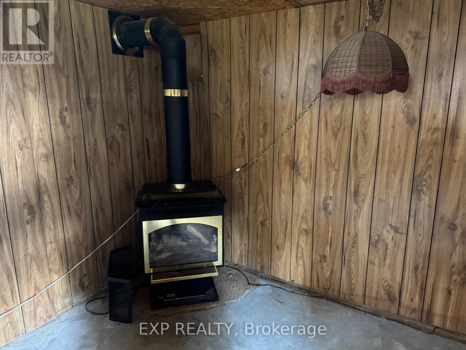 15 Park Crescent, Kawartha Lakes, Ontario  K9V 4R1 - Photo 25 - X12451394