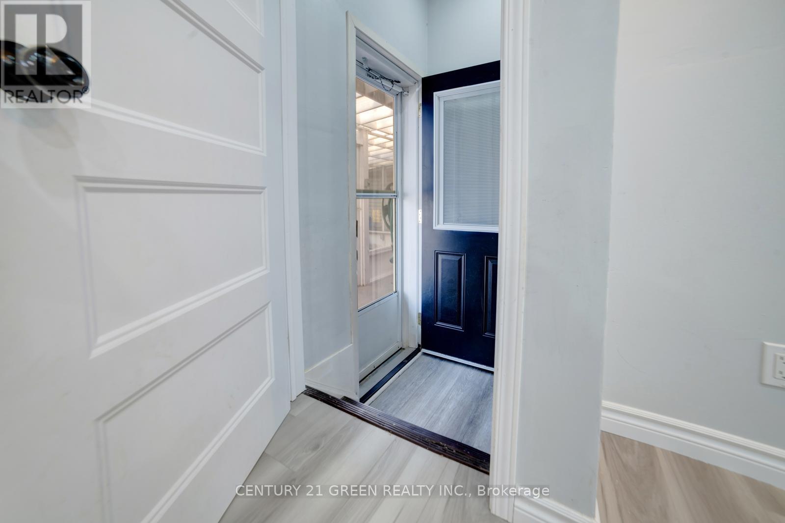 1676 Holley Crescent, Cambridge, Ontario  N3H 2S5 - Photo 20 - X12451924