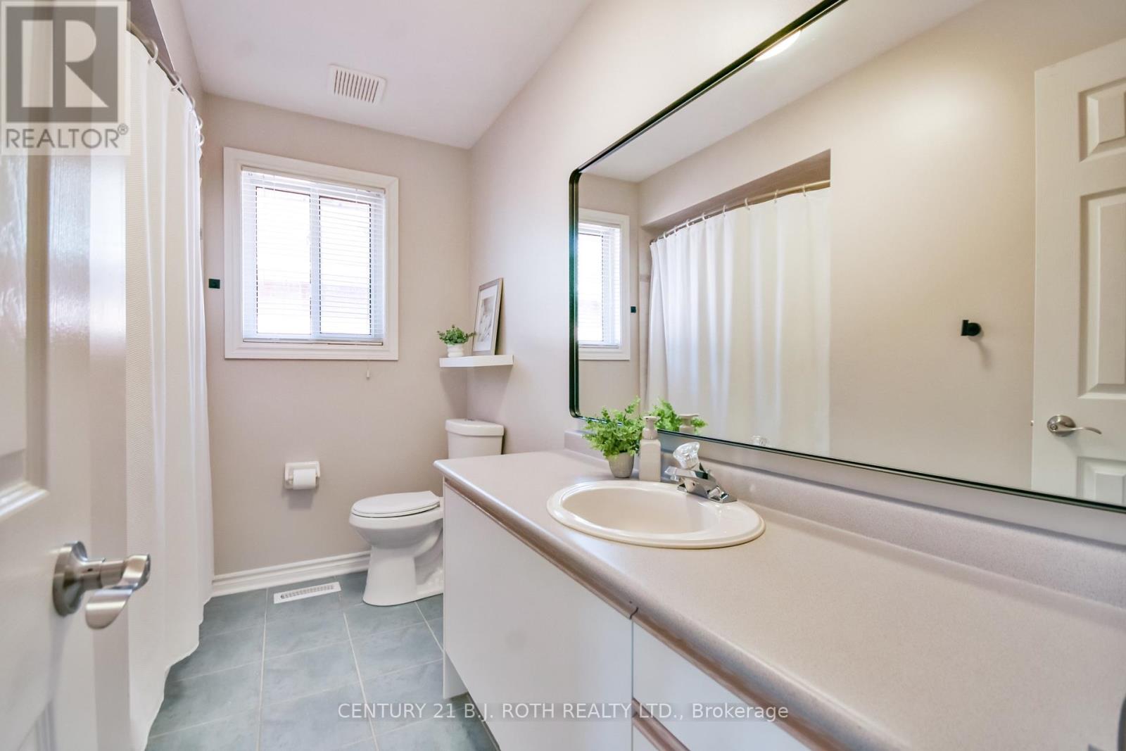 28 Shaina Court, Barrie, Ontario  L4N 9S7 - Photo 30 - S12452242