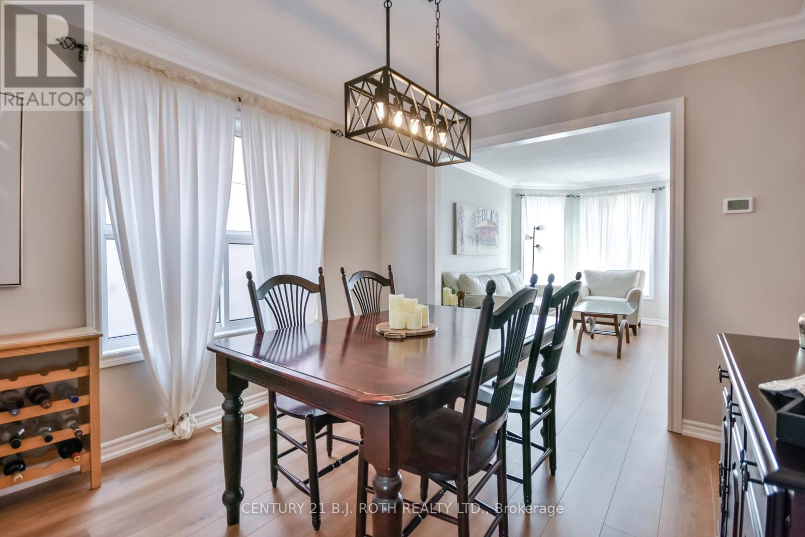 28 Shaina Court, Barrie, Ontario  L4N 9S7 - Photo 8 - S12452242