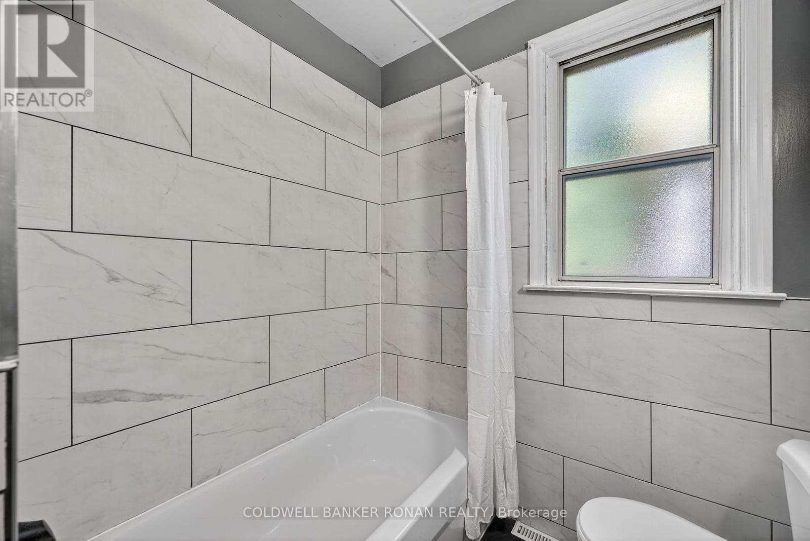 223 Louisa Street, Clearview, Ontario  L0M 1S0 - Photo 25 - S12452249