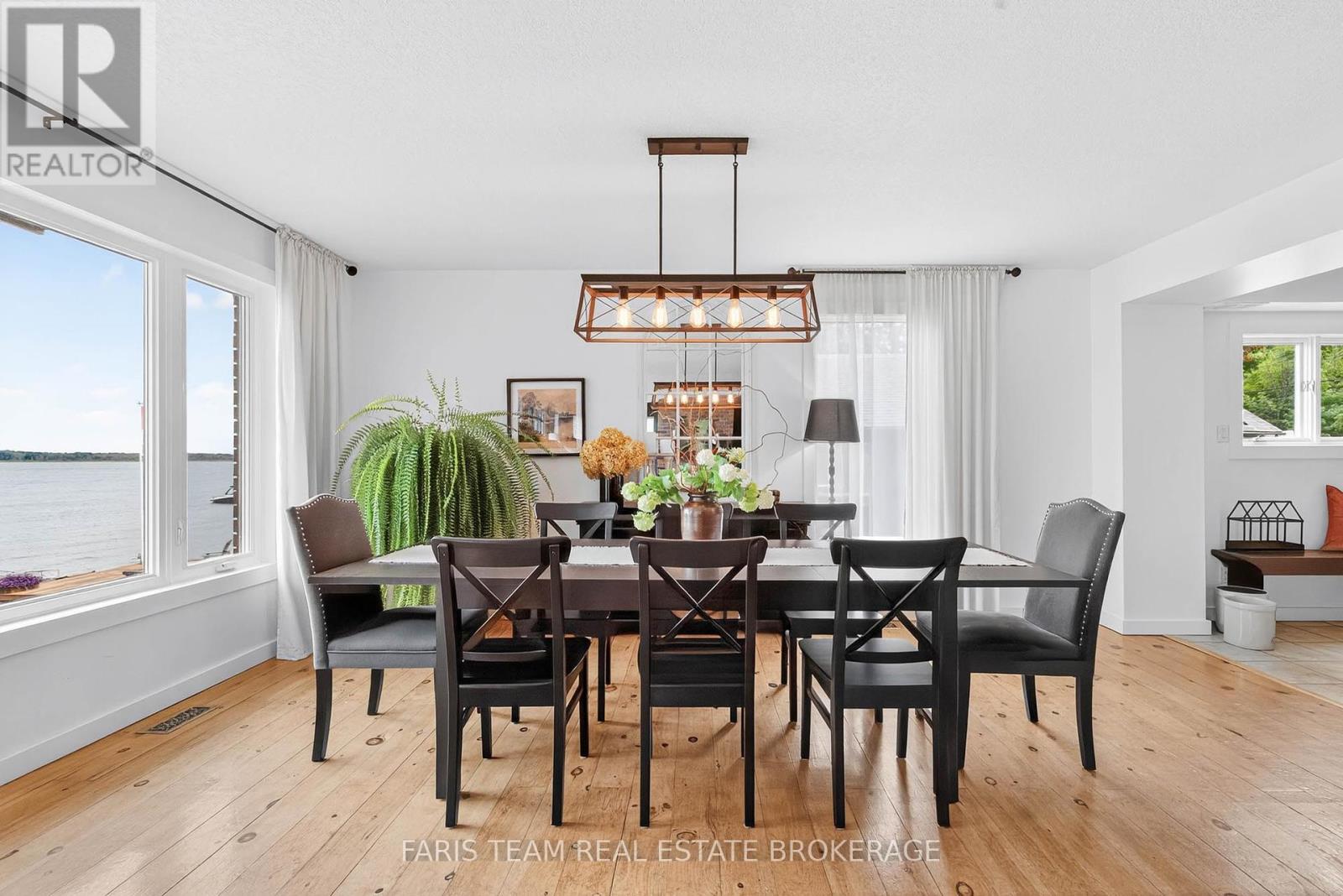 238 Robins Point Road, Tay, Ontario  L0K 2A0 - Photo 13 - S12452288