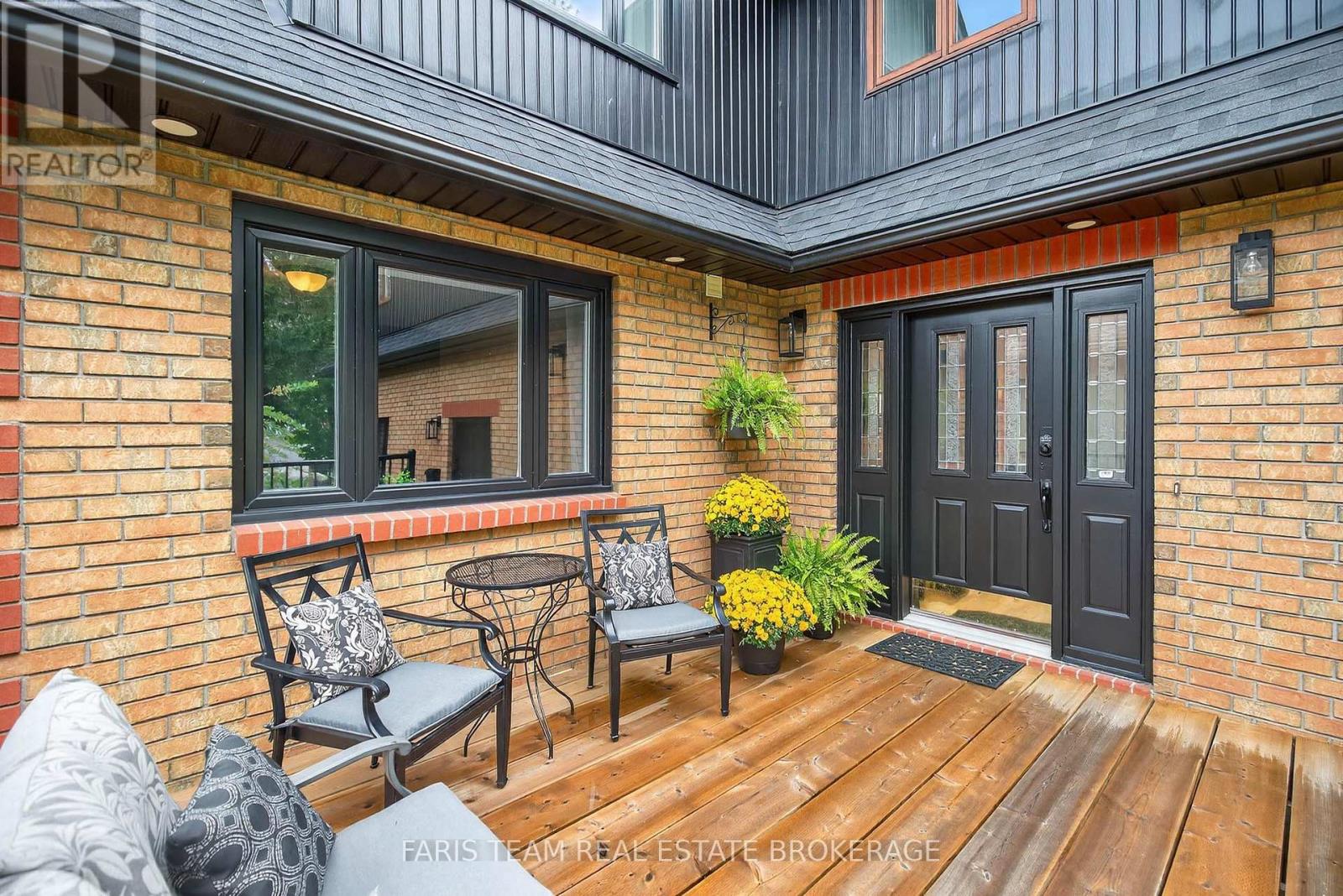 238 Robins Point Road, Tay, Ontario  L0K 2A0 - Photo 8 - S12452288