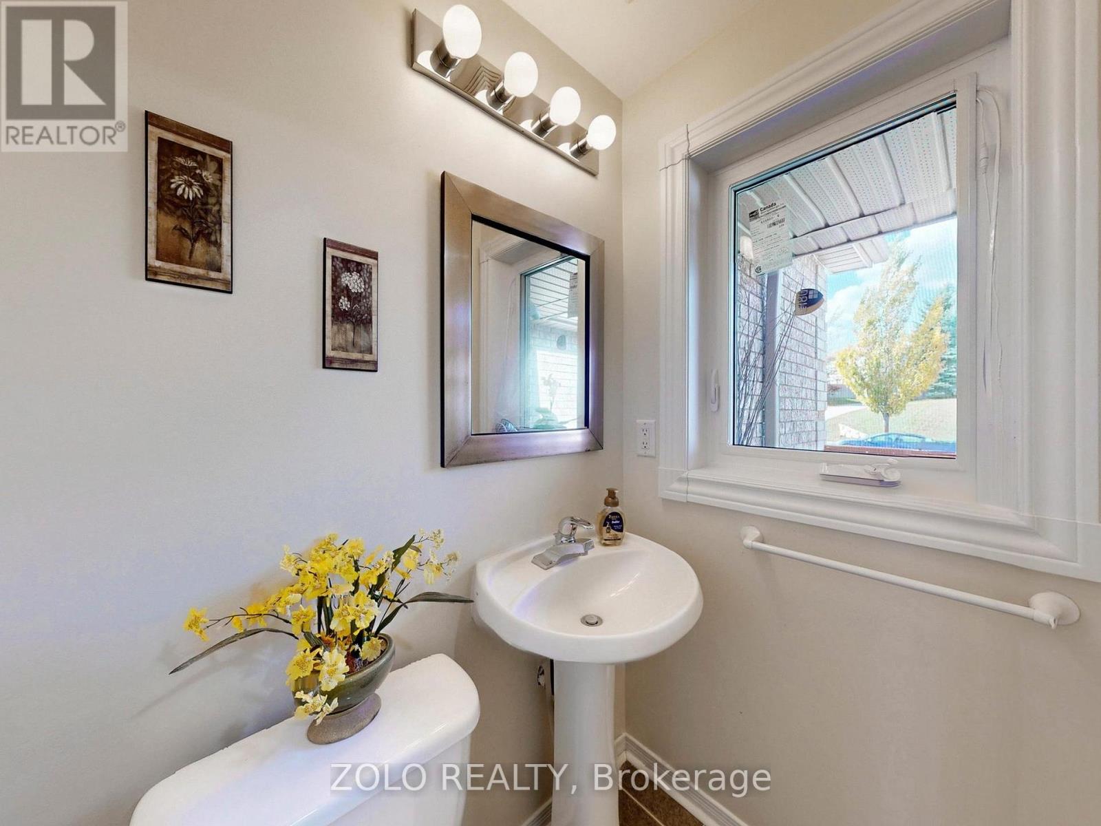 69 Lion's Gate Boulevard, Barrie, Ontario  L4M 7E4 - Photo 17 - S12452344