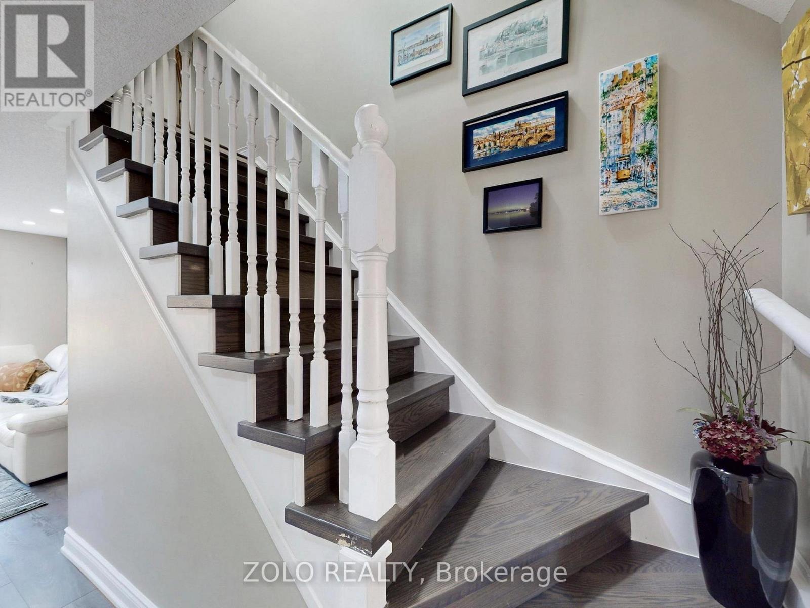 69 Lion's Gate Boulevard, Barrie, Ontario  L4M 7E4 - Photo 18 - S12452344