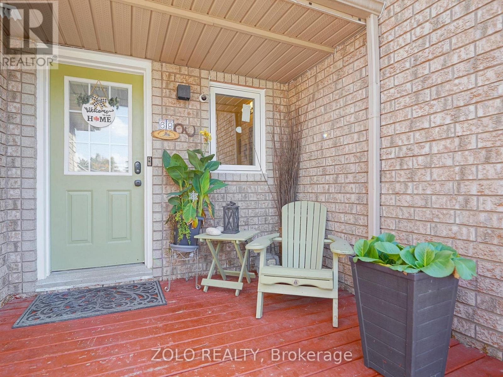69 Lion's Gate Boulevard, Barrie, Ontario  L4M 7E4 - Photo 3 - S12452344