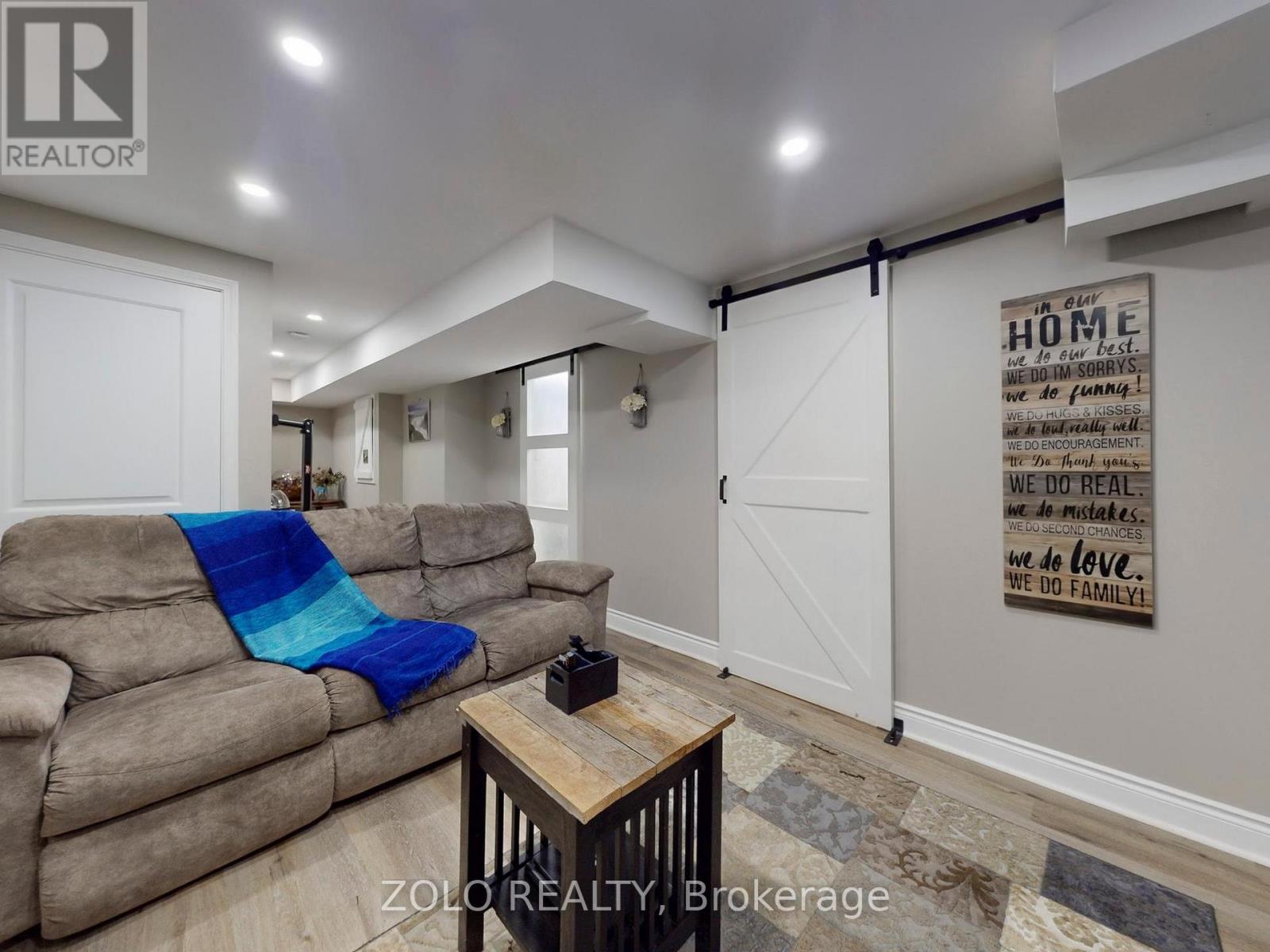 69 Lion's Gate Boulevard, Barrie, Ontario  L4M 7E4 - Photo 32 - S12452344