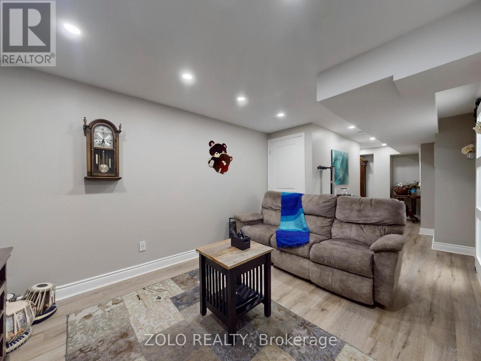 69 Lion's Gate Boulevard, Barrie, Ontario  L4M 7E4 - Photo 33 - S12452344