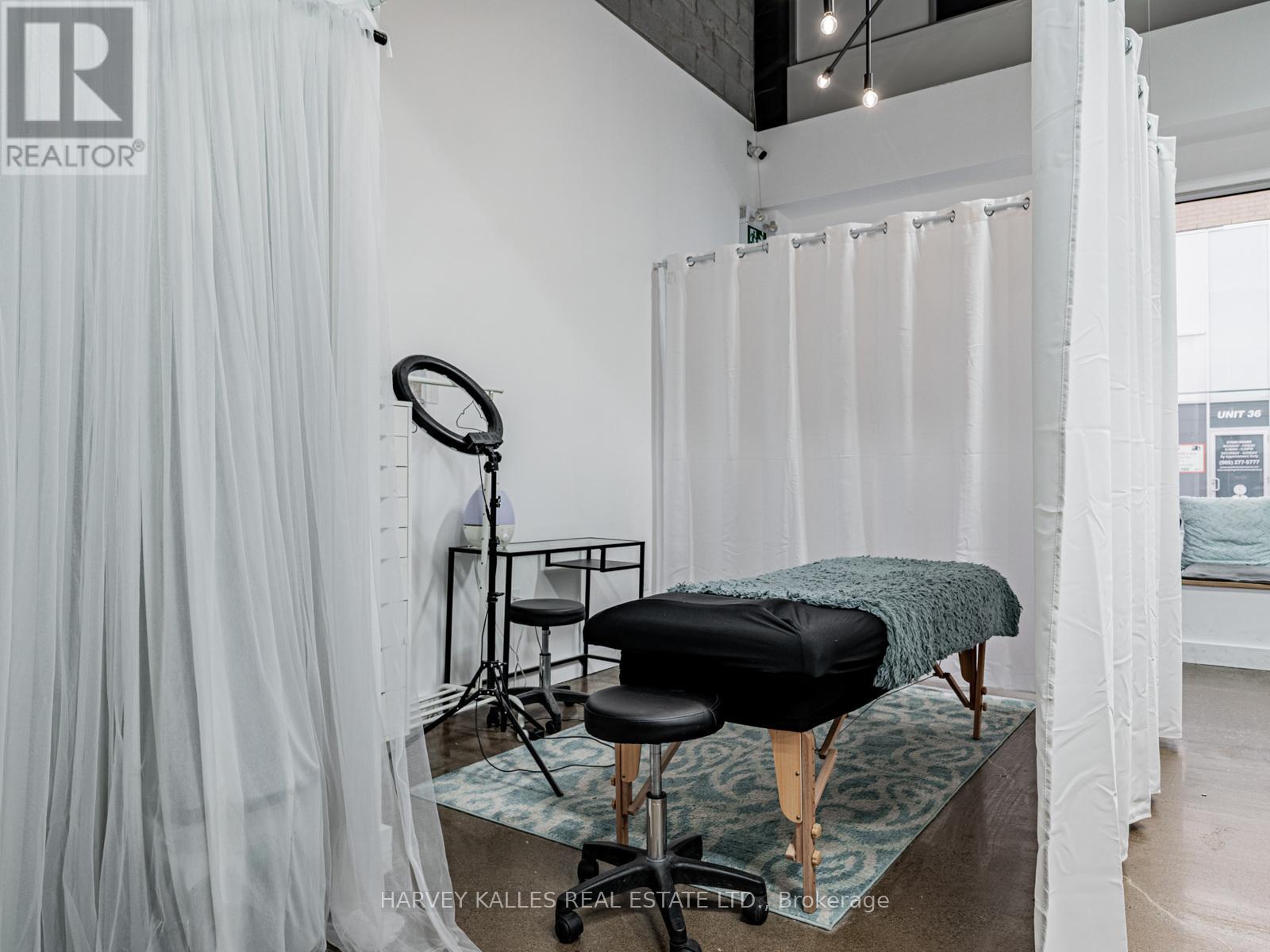 57 - 1215 Queensway E, Mississauga, Ontario  L4Y 0G4 - Photo 14 - W12452223