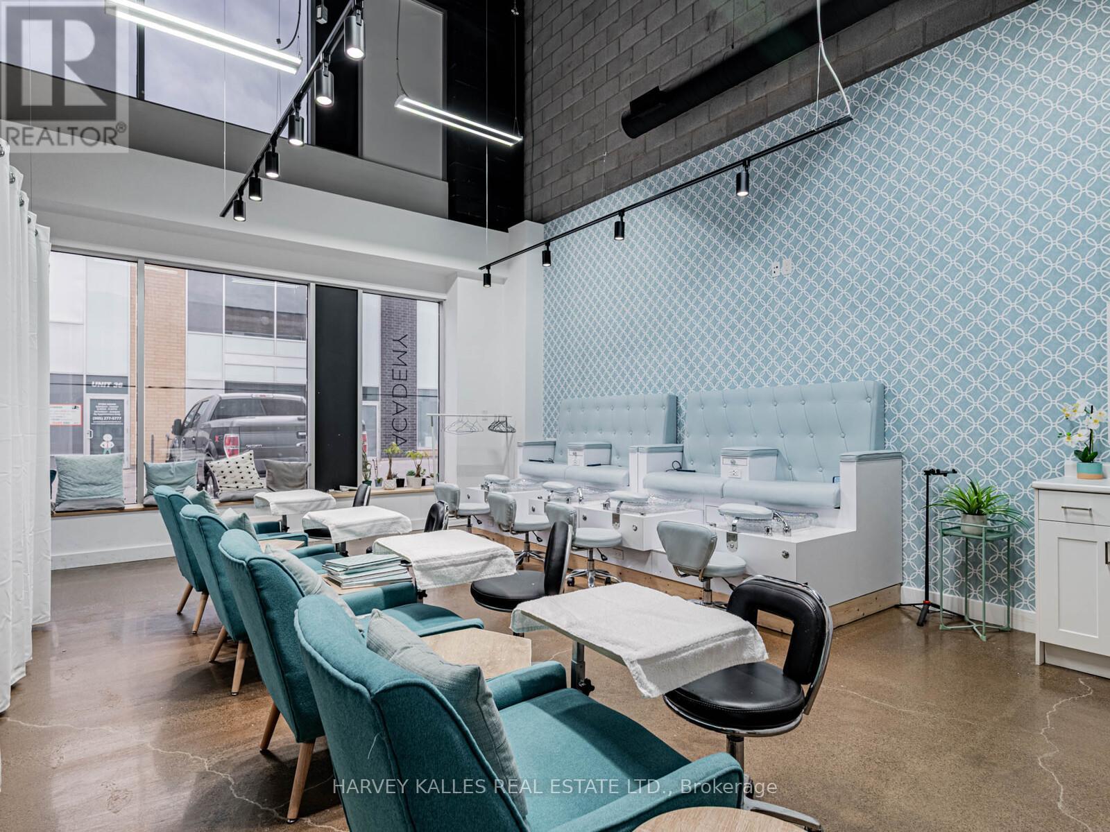57 - 1215 Queensway E, Mississauga, Ontario  L4Y 0G4 - Photo 8 - W12452223