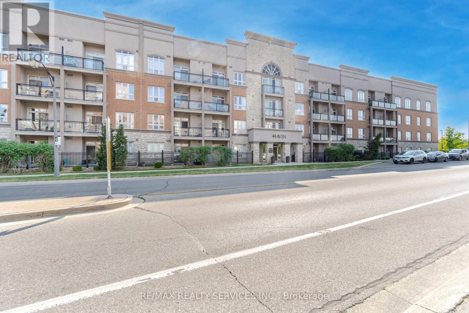 112 - 5317 Upper Middle Road, Burlington, Ontario  L7L 7B3 - Photo 1 - W12452228