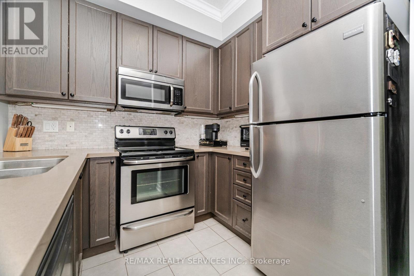 112 - 5317 Upper Middle Road, Burlington, Ontario  L7L 7B3 - Photo 10 - W12452228
