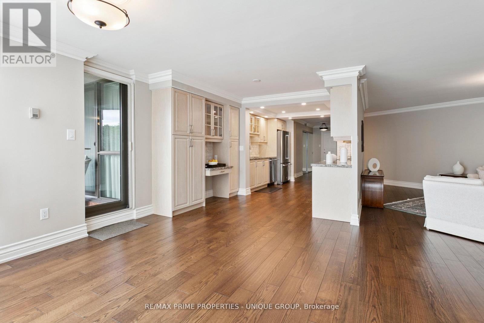 405 - 2010 Islington Avenue, Toronto, Ontario  M9P 3S8 - Photo 11 - W12452244