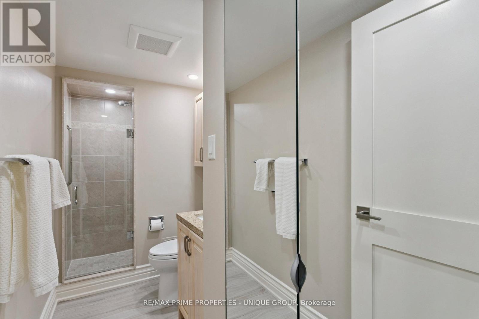 405 - 2010 Islington Avenue, Toronto, Ontario  M9P 3S8 - Photo 33 - W12452244