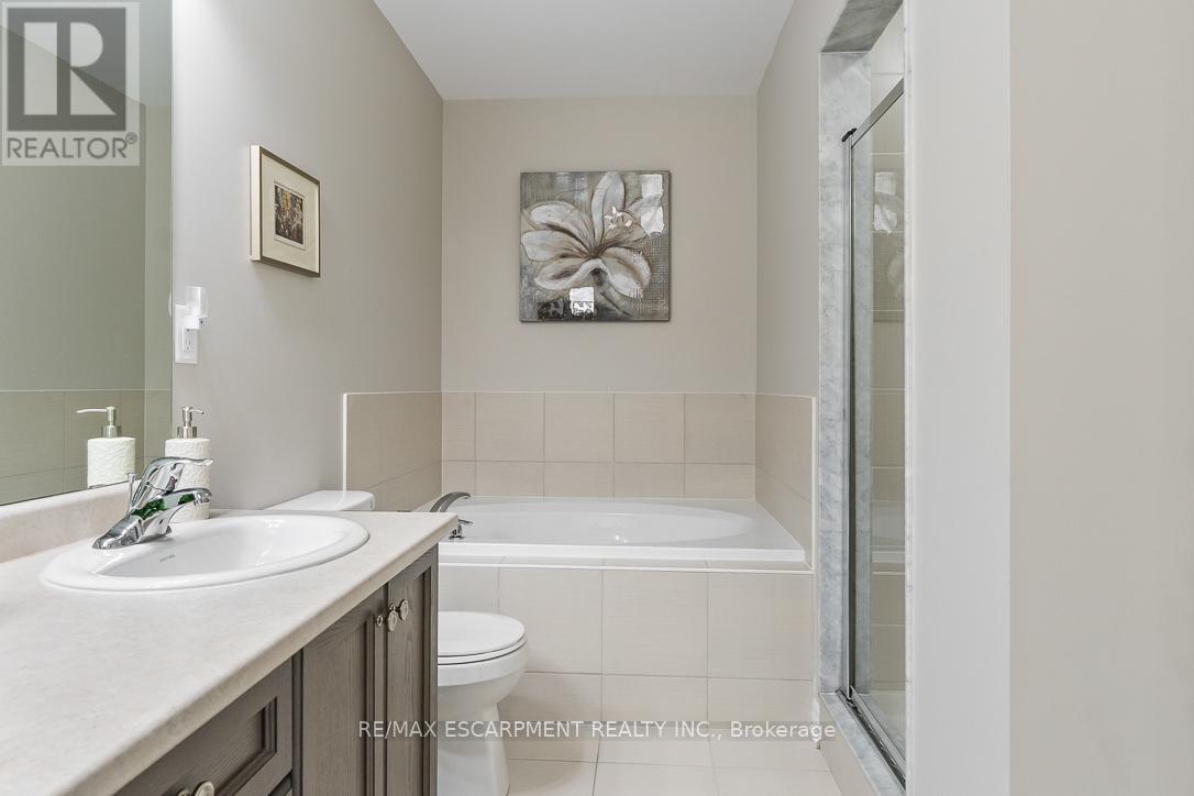 19 Maple Cider Street, Caledon, Ontario  L7C 4B4 - Photo 26 - W12452245