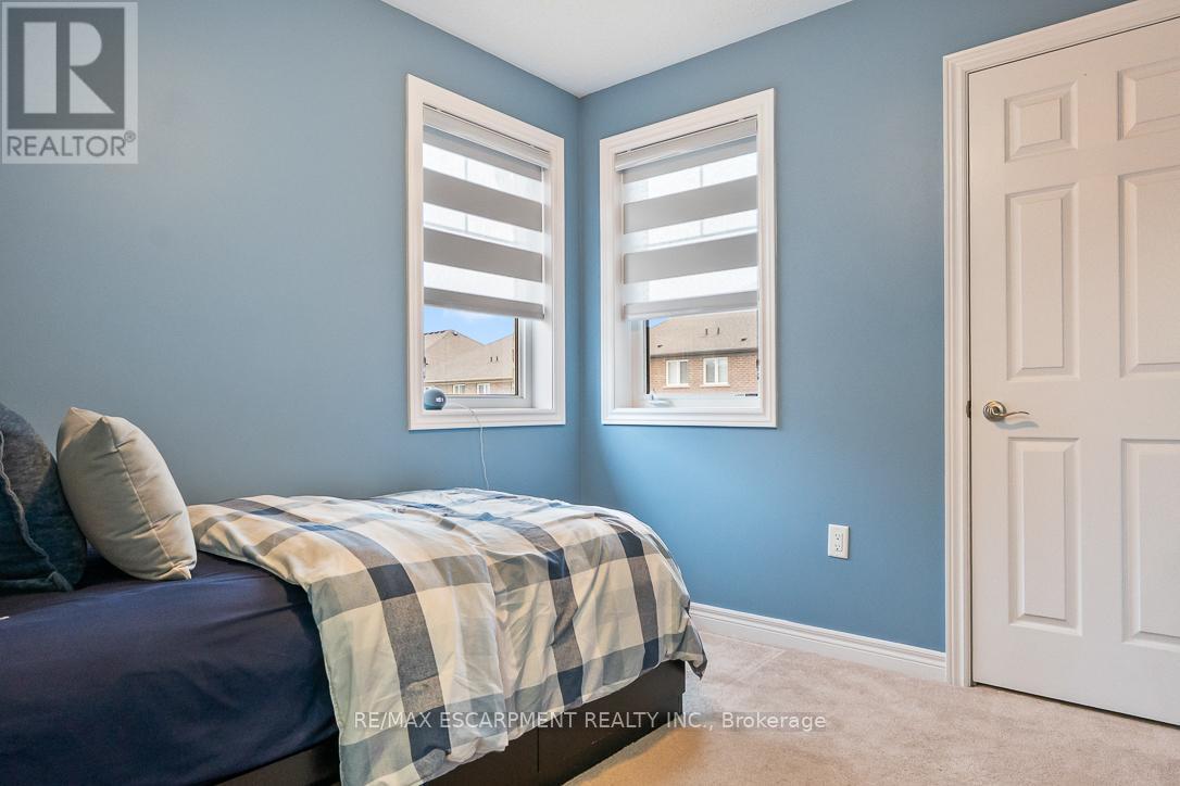19 Maple Cider Street, Caledon, Ontario  L7C 4B4 - Photo 28 - W12452245