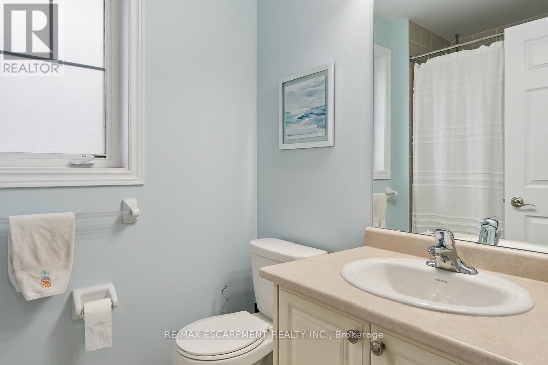 19 Maple Cider Street, Caledon, Ontario  L7C 4B4 - Photo 36 - W12452245