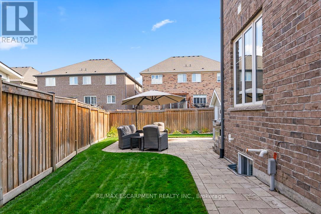 19 Maple Cider Street, Caledon, Ontario  L7C 4B4 - Photo 45 - W12452245
