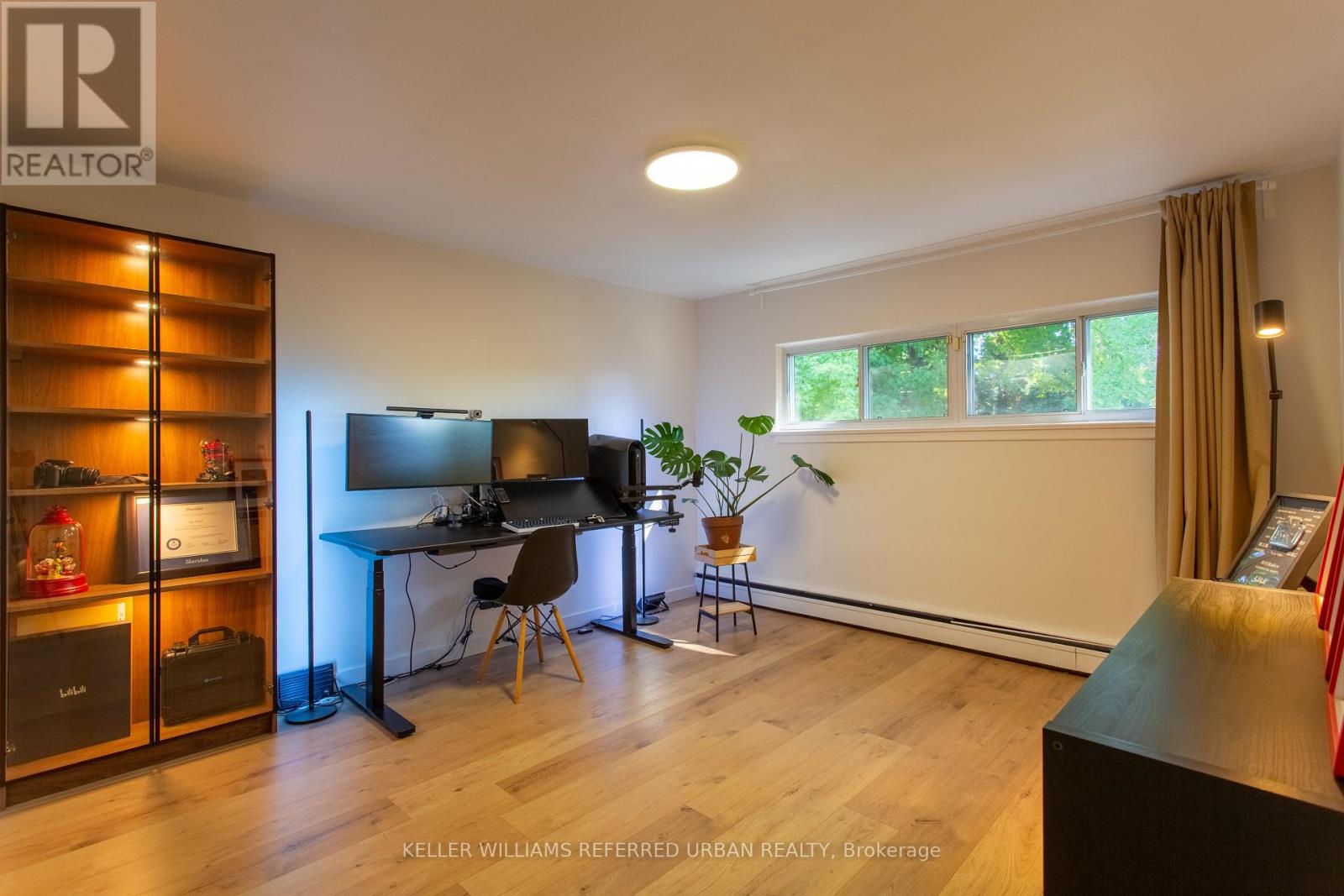 63 Fordwich Crescent, Toronto, Ontario  M9W 2T6 - Photo 19 - W12452247