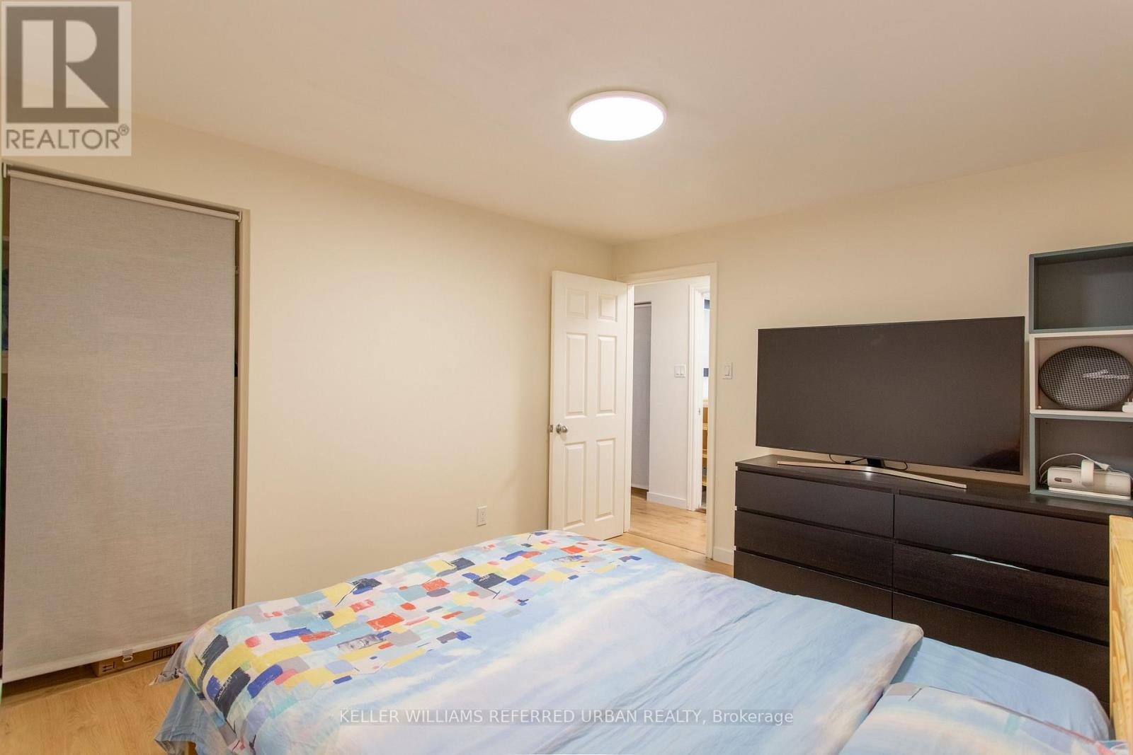 63 Fordwich Crescent, Toronto, Ontario  M9W 2T6 - Photo 23 - W12452247