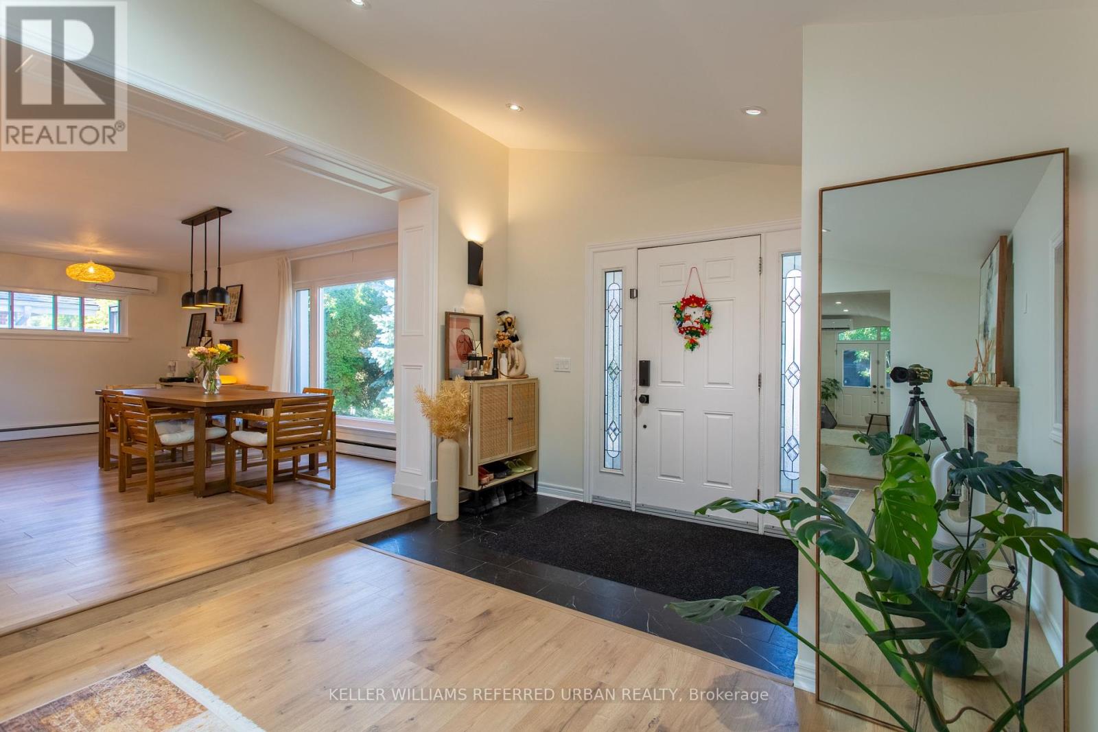 63 Fordwich Crescent, Toronto, Ontario  M9W 2T6 - Photo 6 - W12452247