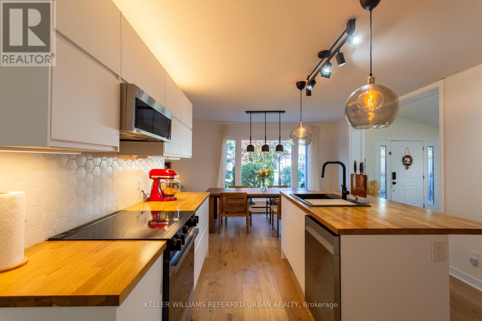 63 Fordwich Crescent, Toronto, Ontario  M9W 2T6 - Photo 7 - W12452247